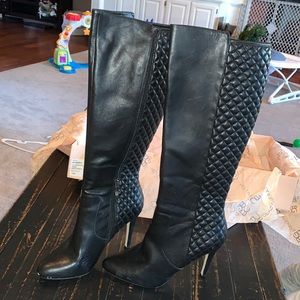 BCBG women’s size 10 black boots